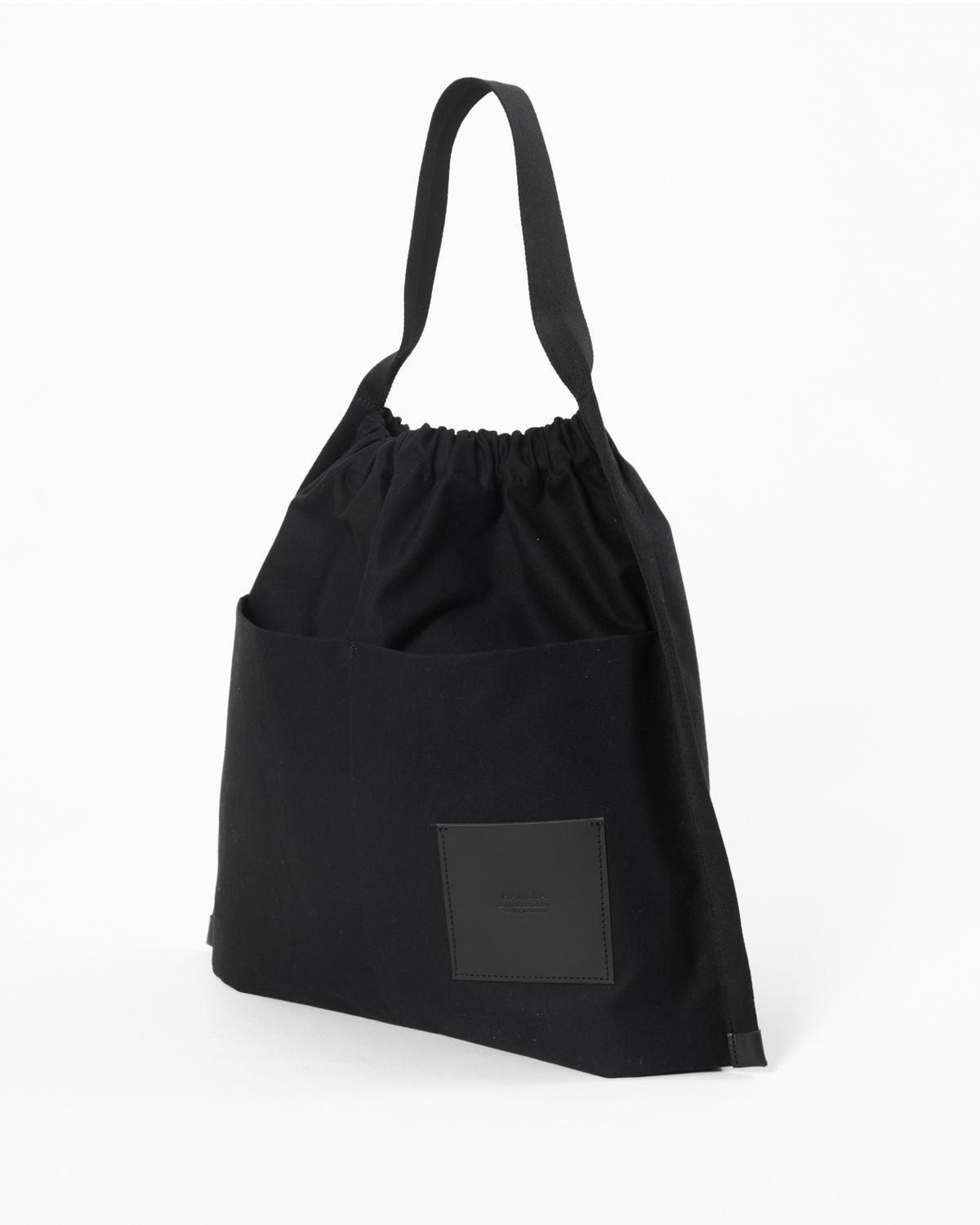 APALA | black