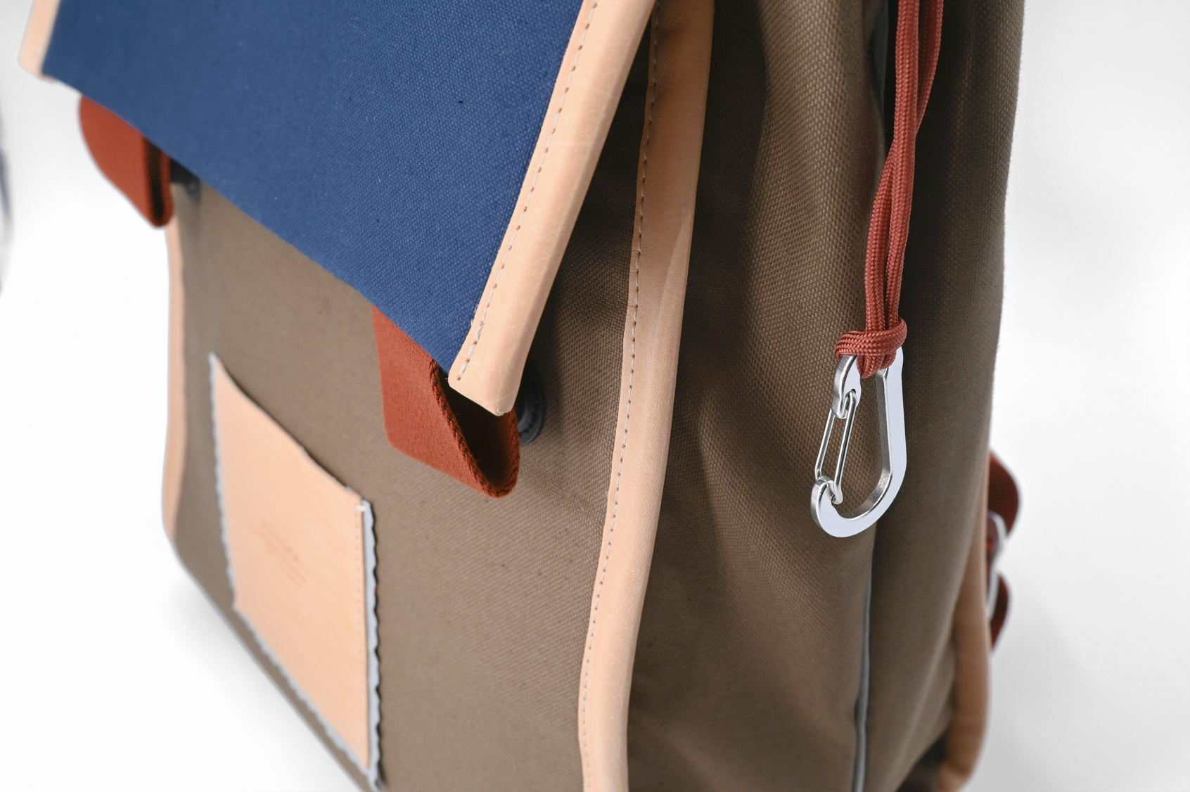 6. DEZEMBER: Custom Schultasche 20%