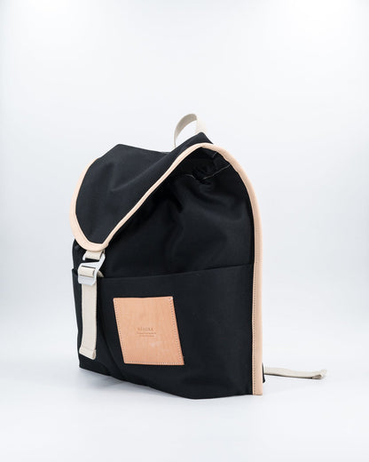 IKASI | black