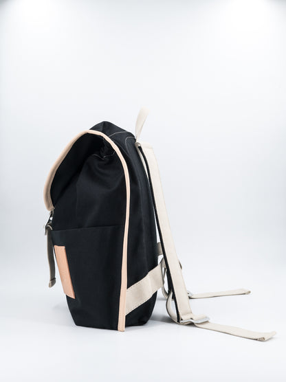 IKASI | black