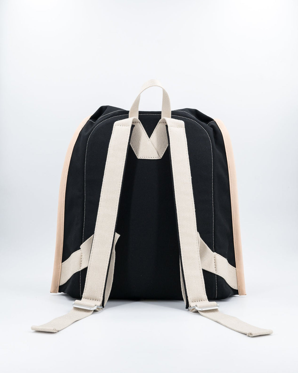 IKASI | black