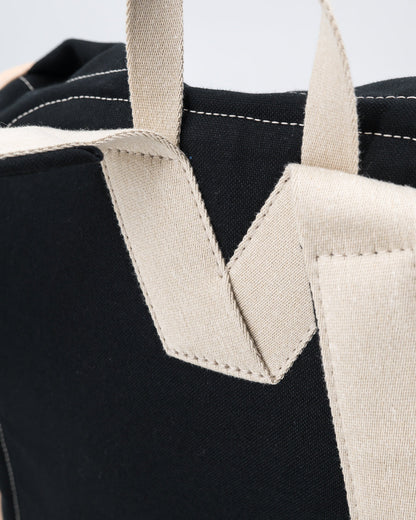 IKASI | black