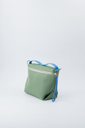 BAINU green / Washbag