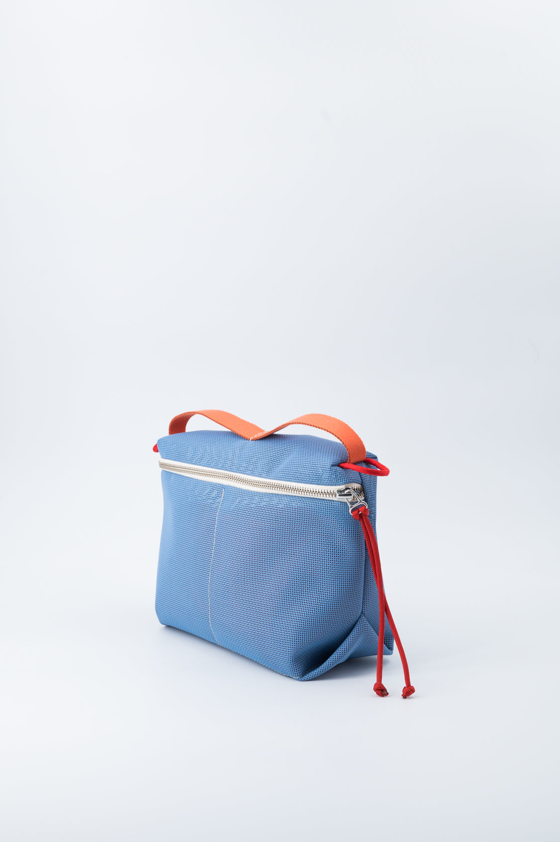 BAINU blue / Washbag