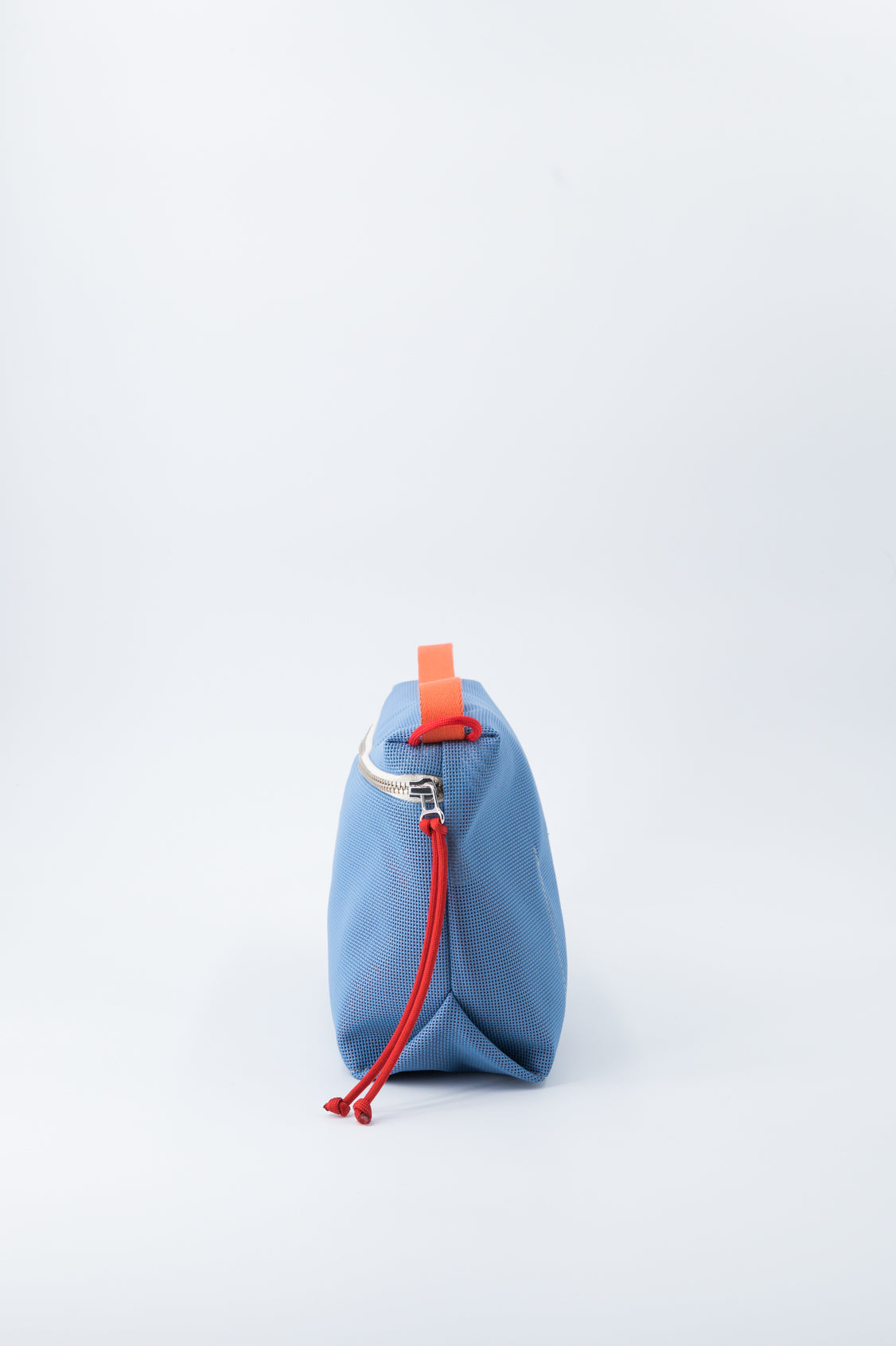 BAINU blue / Washbag