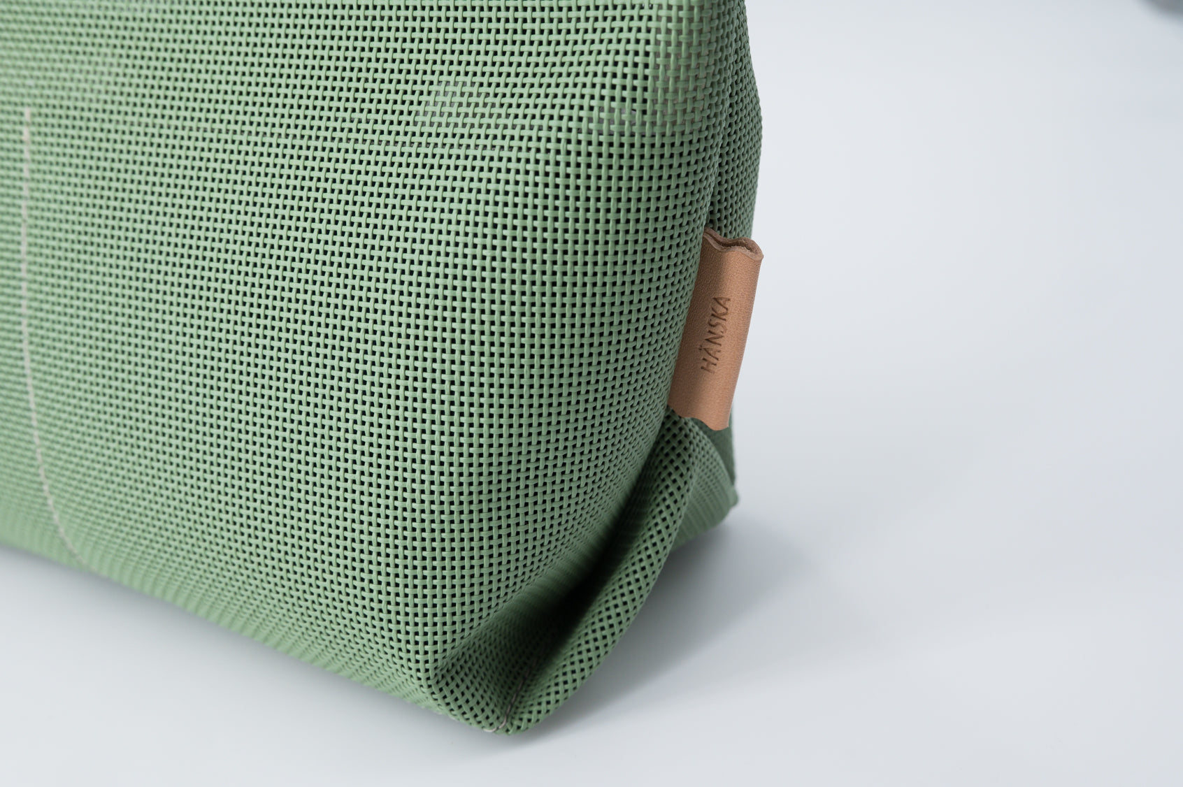 BAINU green / Washbag