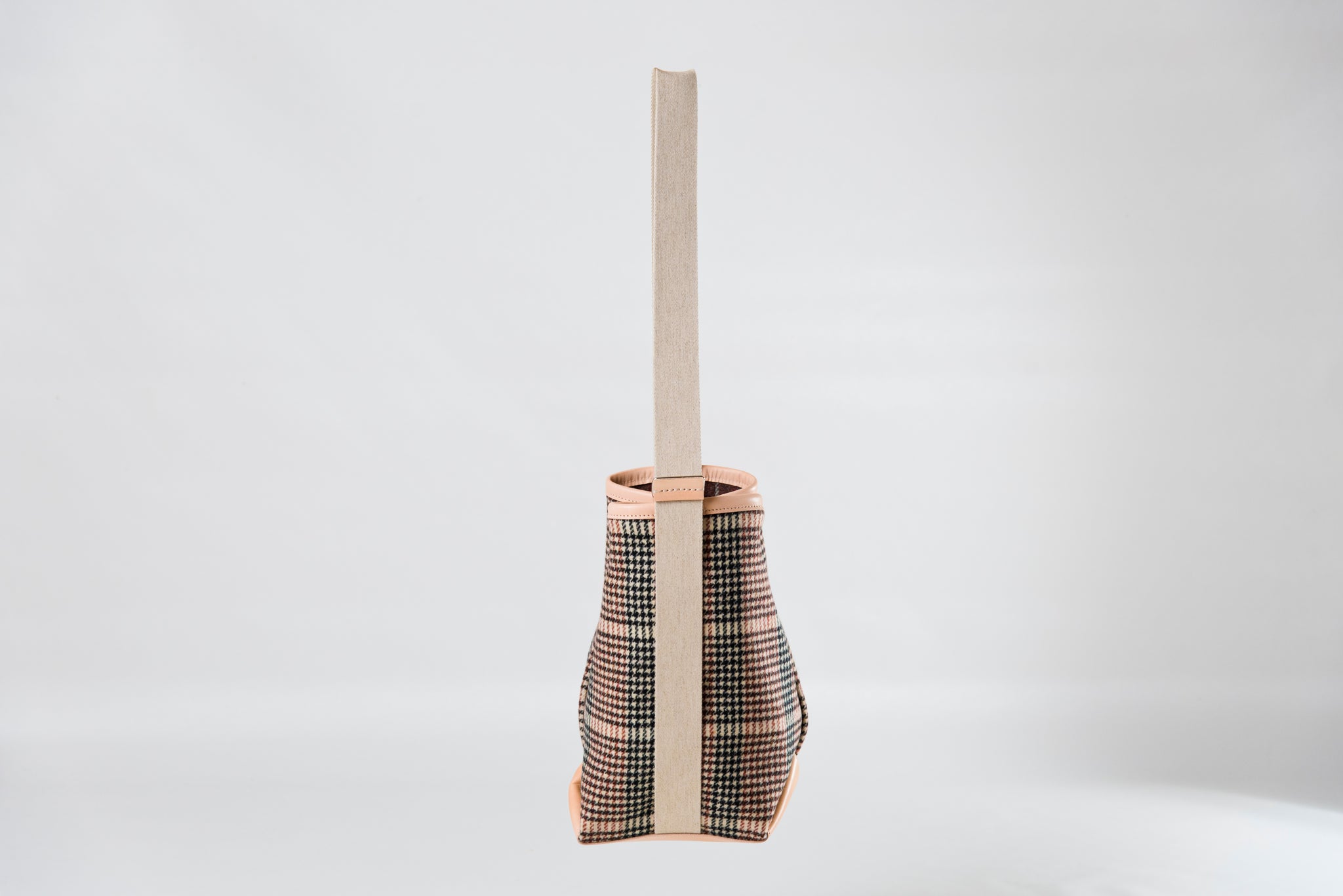 UKI - wool // archive sale