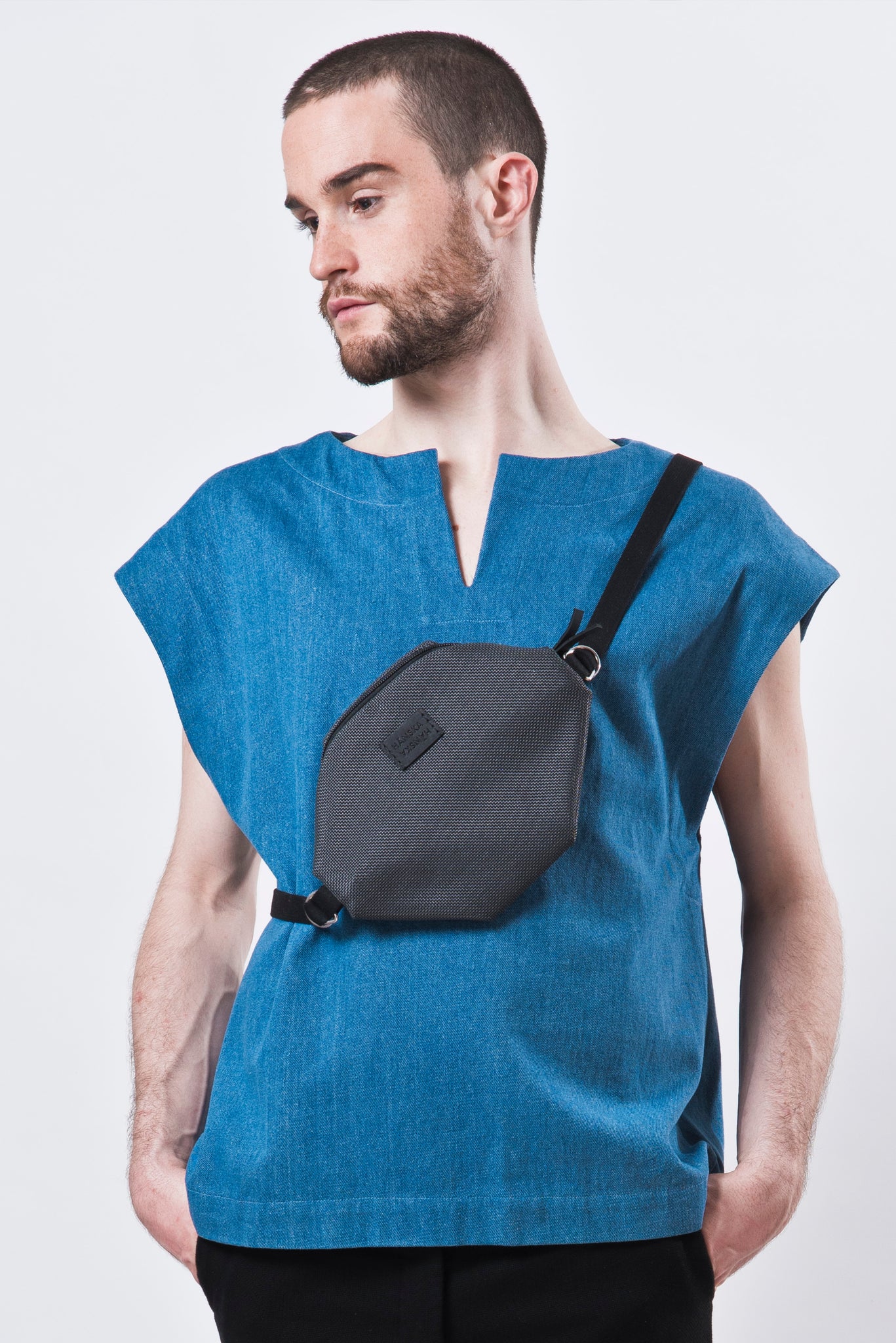 VALOR mesh - grey/black // archive sale