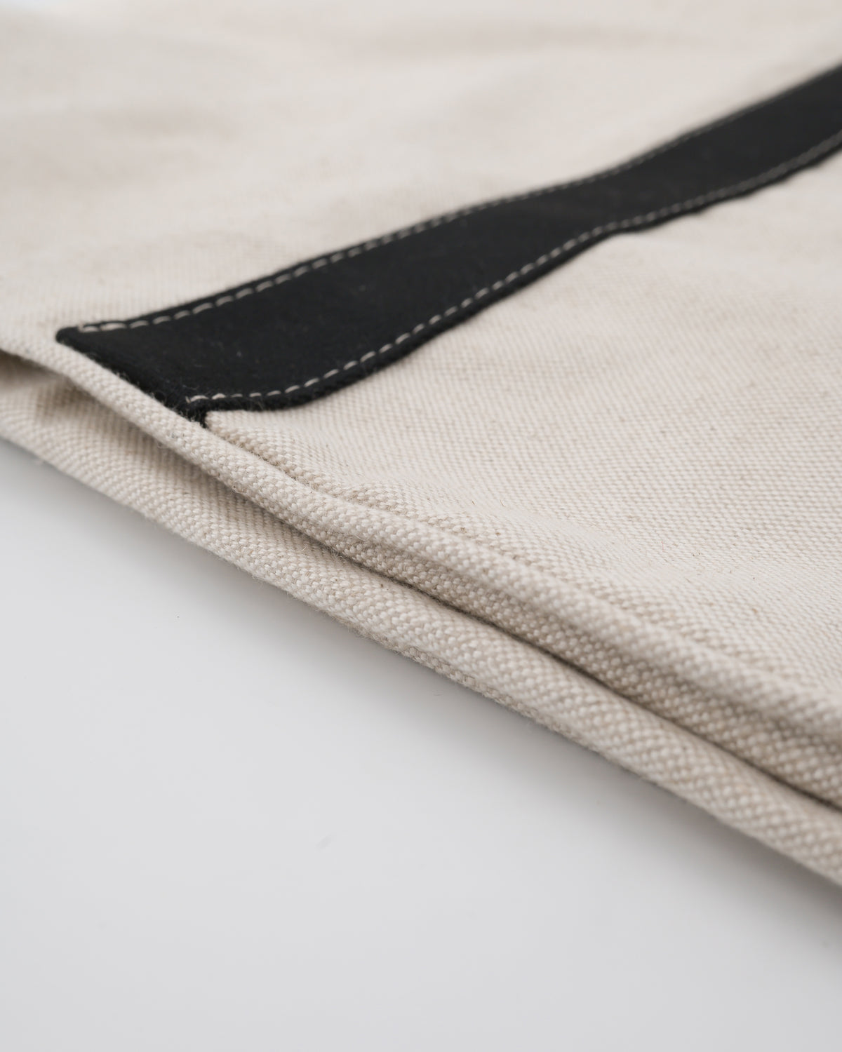 AMPLO | linen