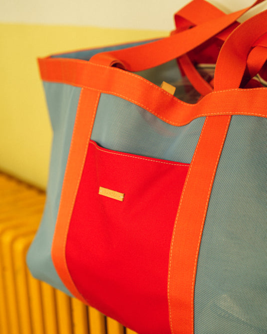 AMPLO | blue mesh