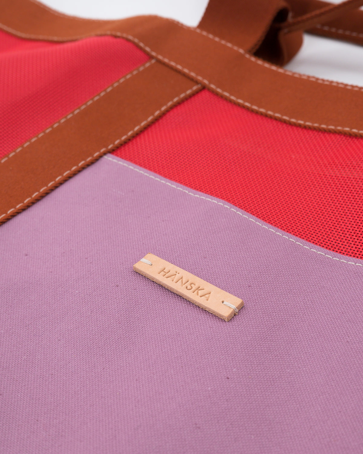 AMPLO | red mesh