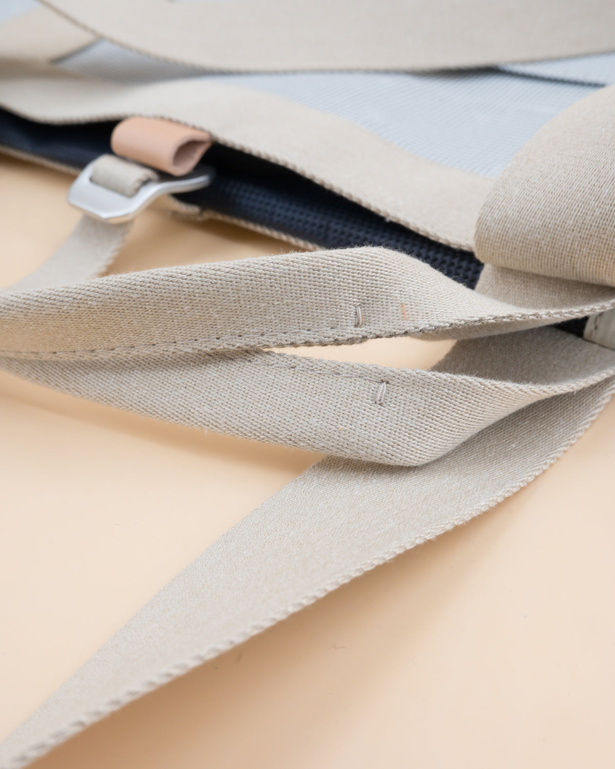 AMPLO | recycled / cloudy