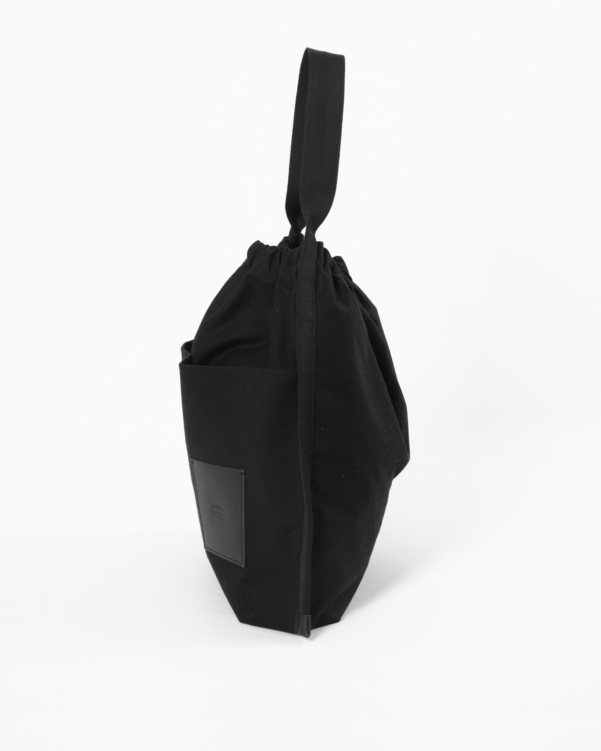 APALA | black