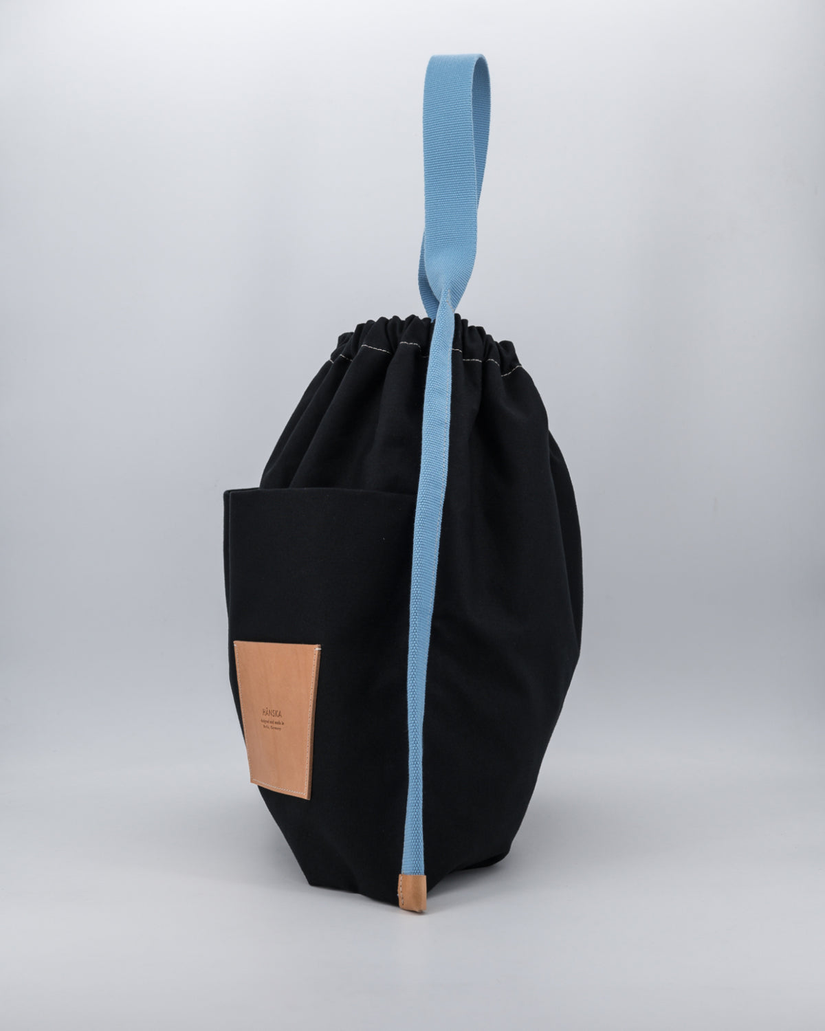APALA | black / blue