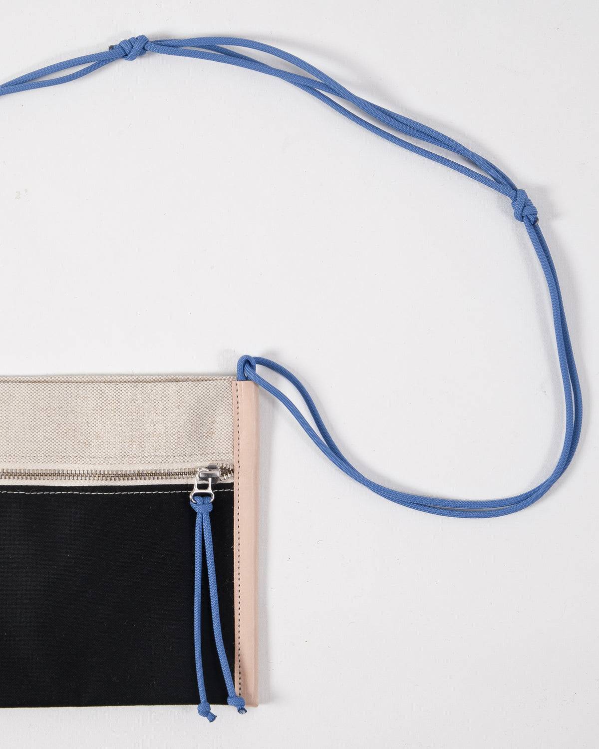 KALARE | linen / black