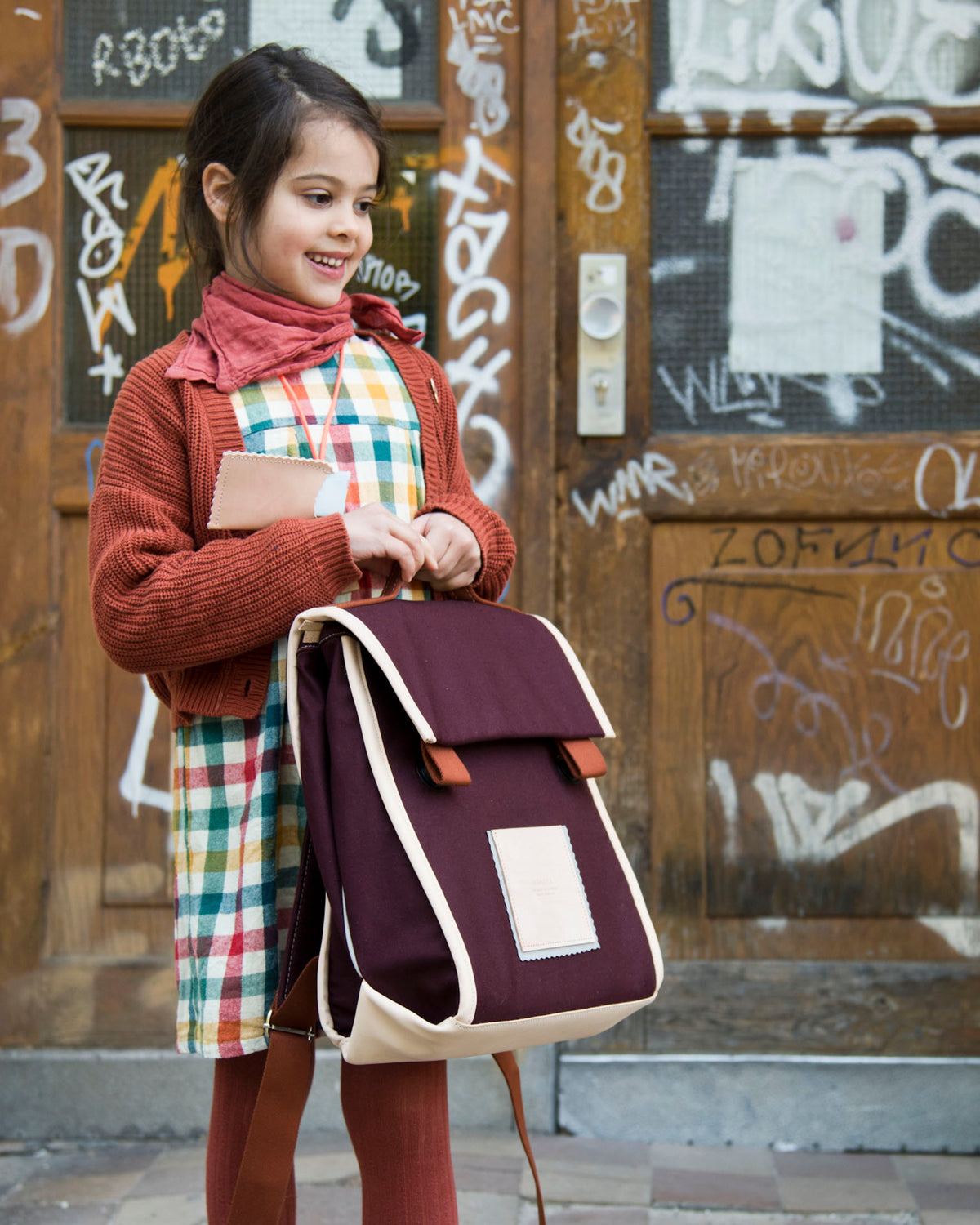 ESKOLA | aubergine