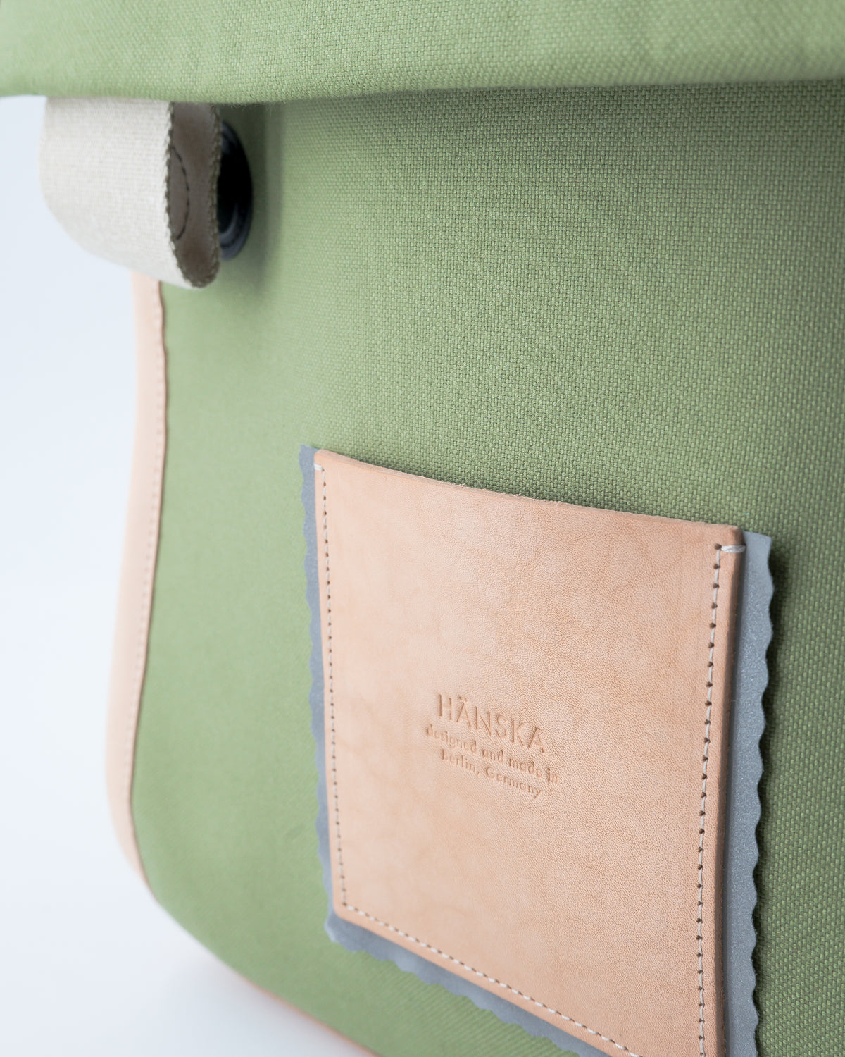 ESKOLA |  jj pale