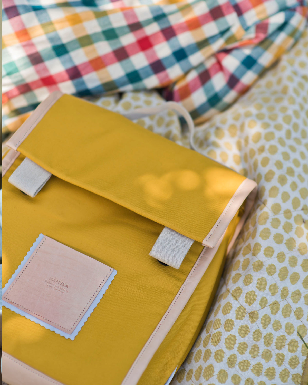 ESKOLA | bright mustard