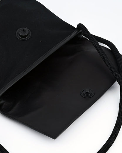 ESKUA | organic cotton / leather black