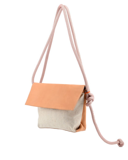 ESKUA | linen / leather