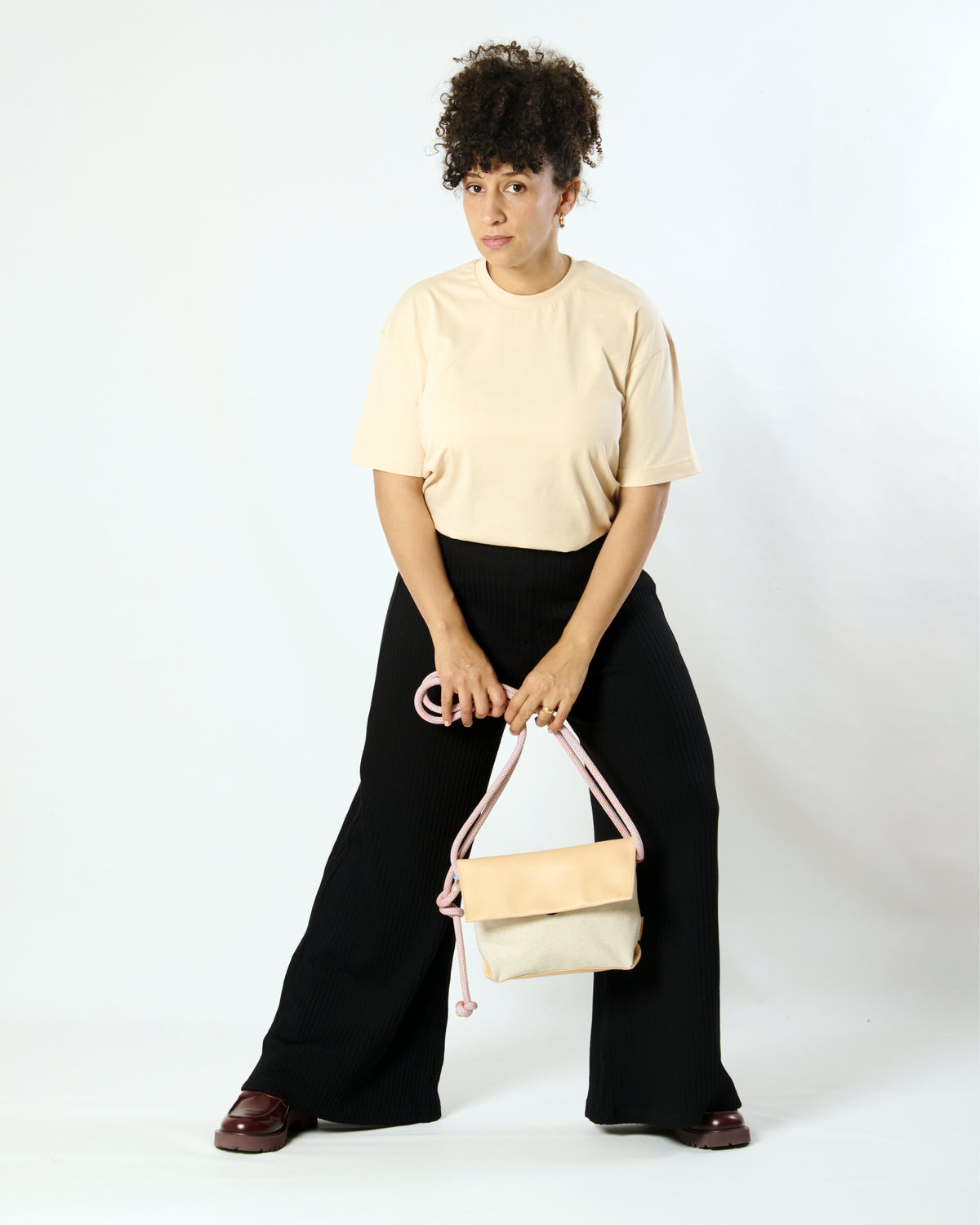 ESKUA | linen / black