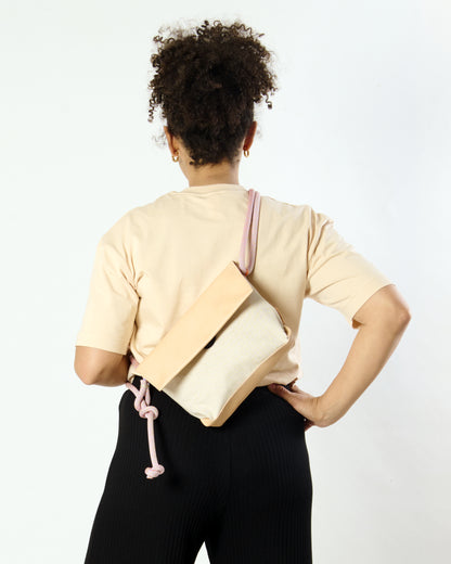 ESKUA | linen / leather