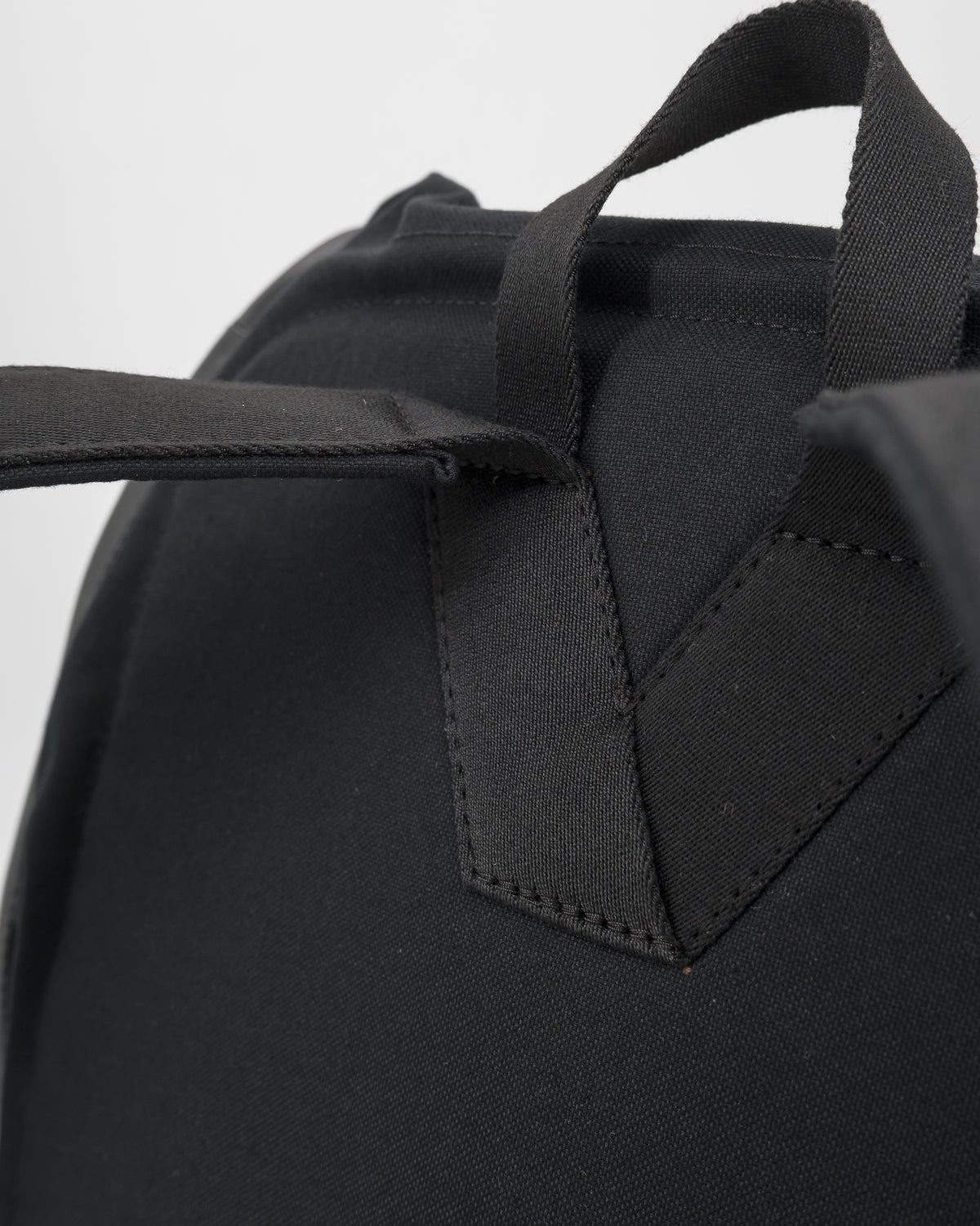 IKASI | black