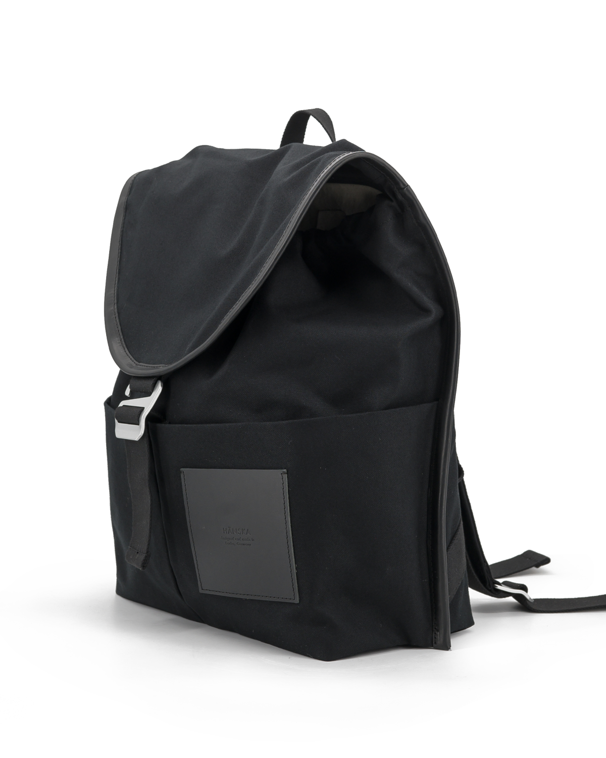 IKASI | black