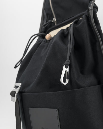 IKASI | black
