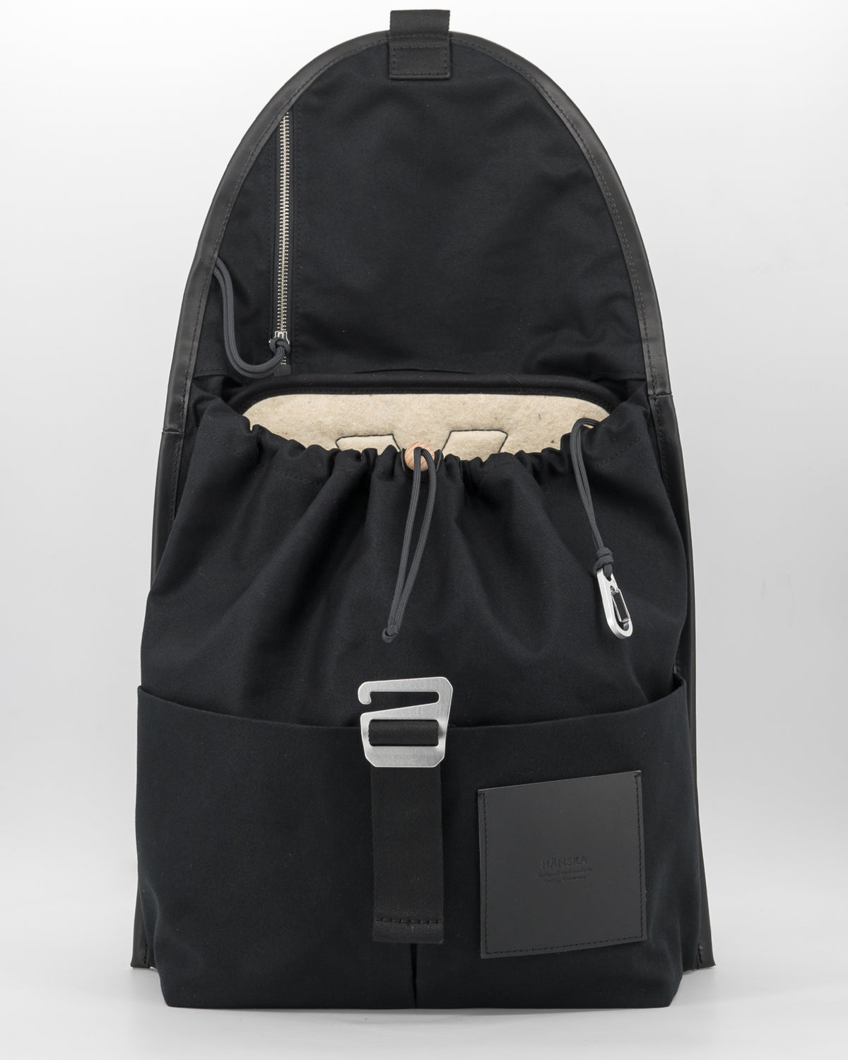 IKASI | black