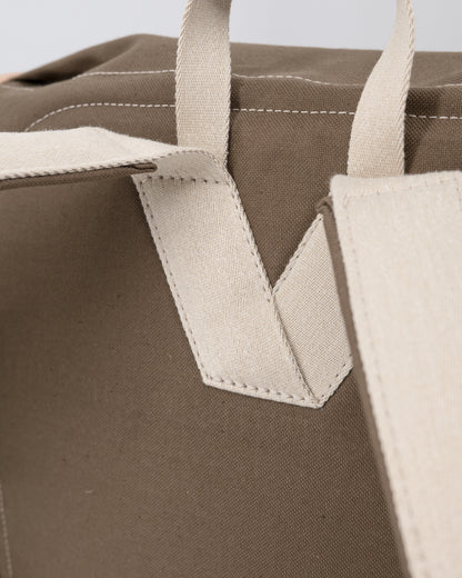 IKASI | brown olive