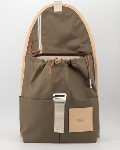 IKASI | brown olive