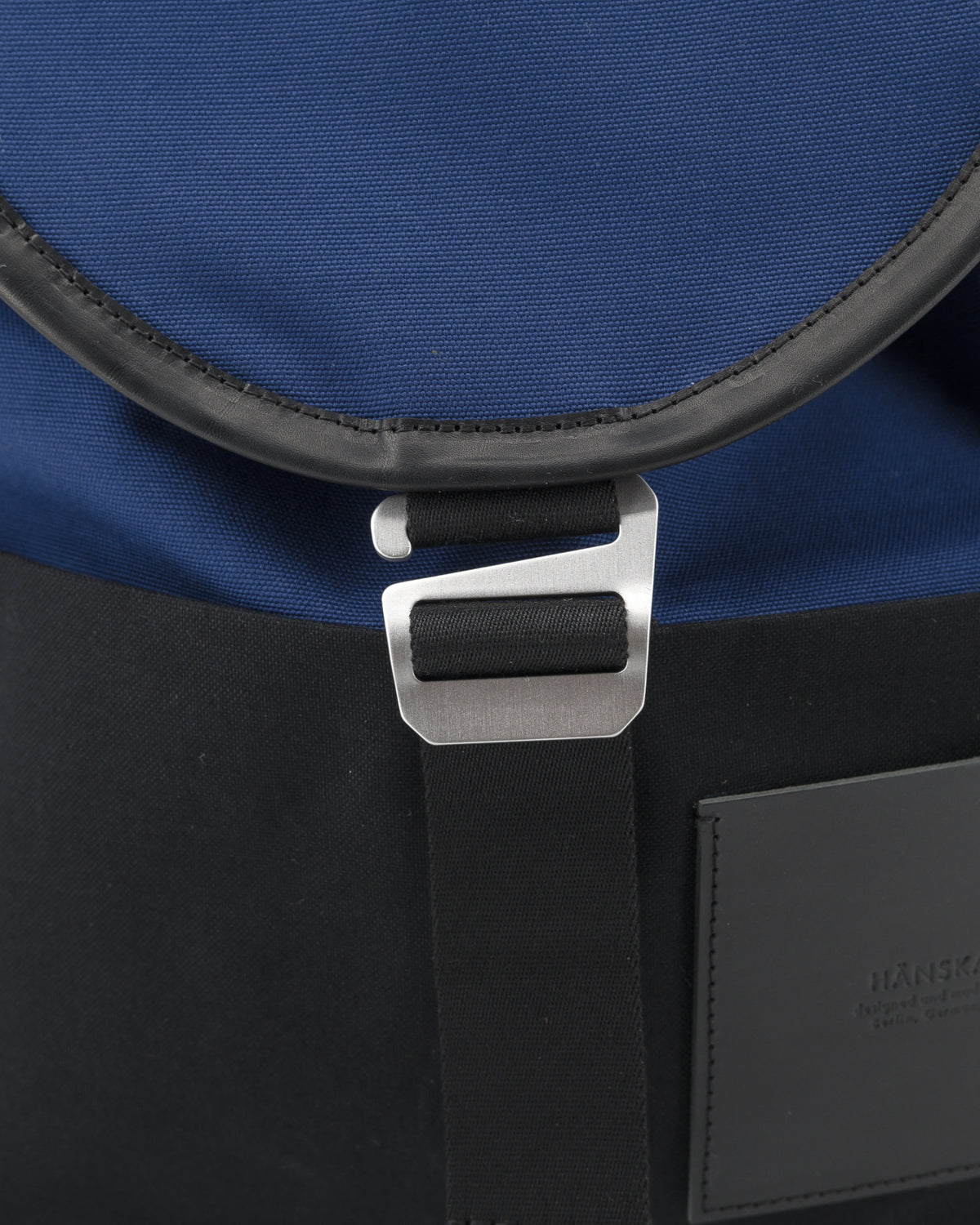 IKASI  | navy / black