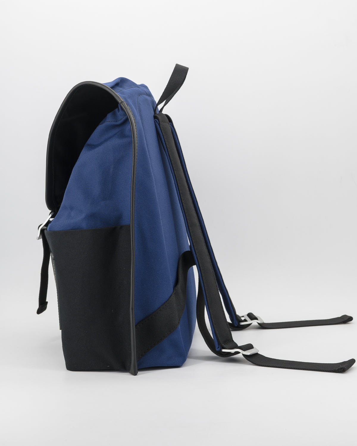 IKASI  | navy / black