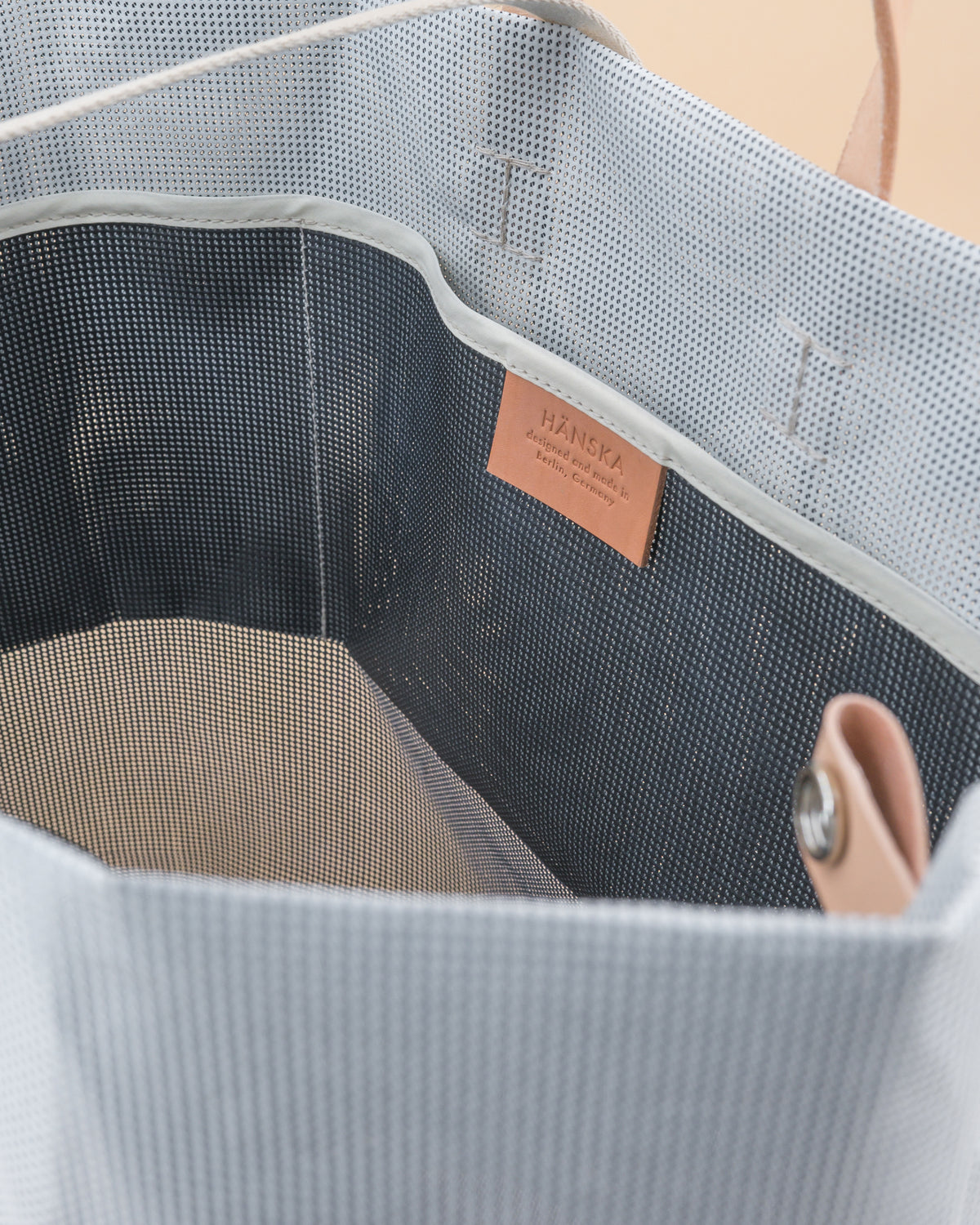 MOIRÉ | recycled / cloudy