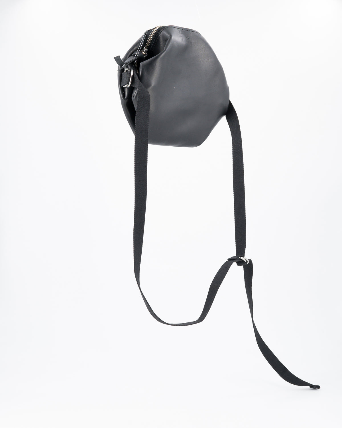 VALOR | leather / all black