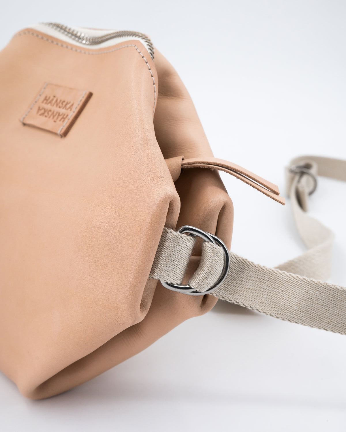 VALOR | leather / natural