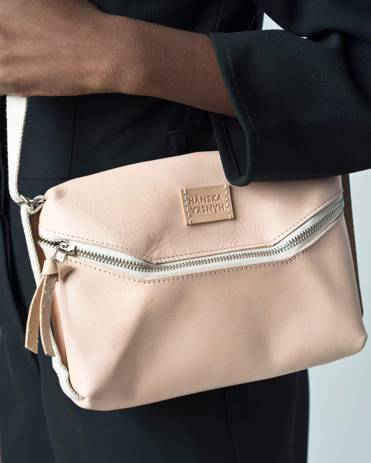 VALOR | leather / natural