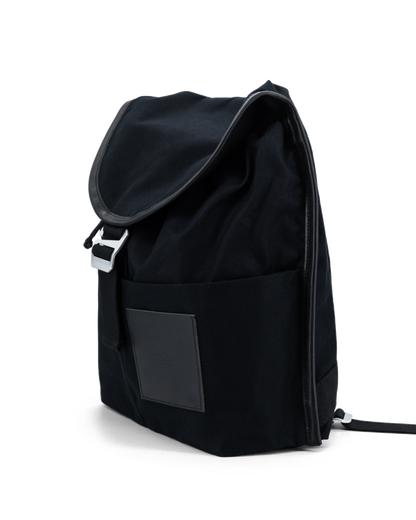 IKASI | black