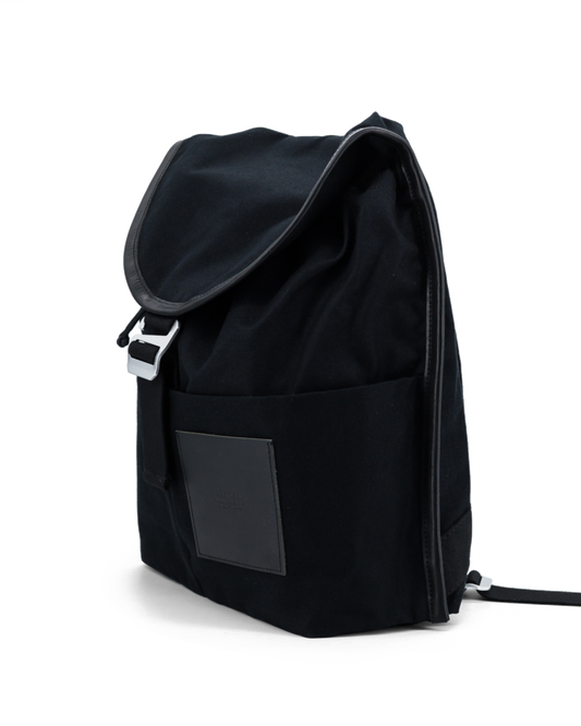 IKASI | black