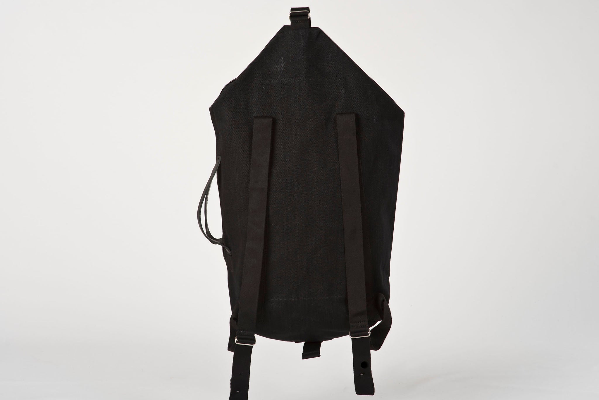 LUCID LARGE -black // waxed cotton