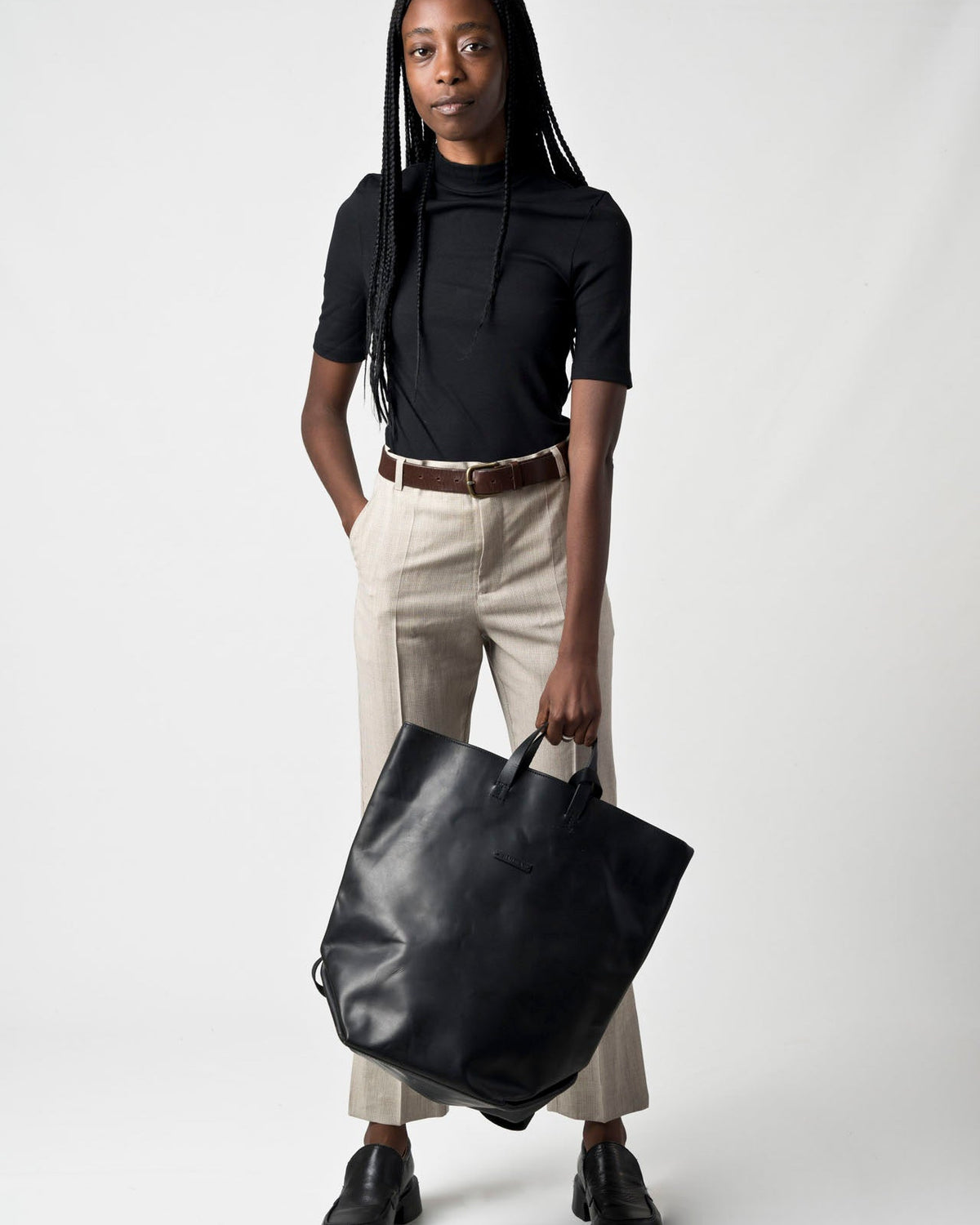 MOIRÉ | leather / black