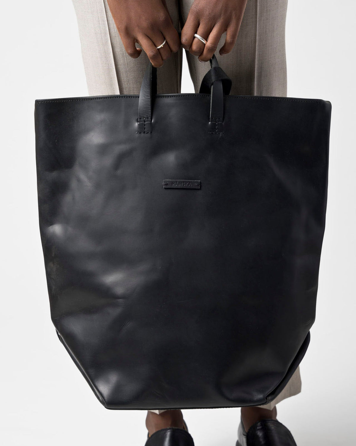 MOIRÉ | leather / black