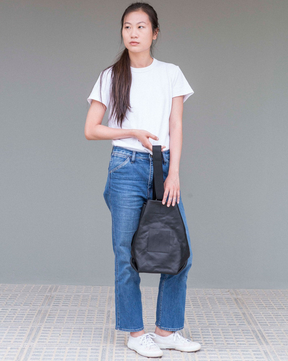 ONTZI  | leather / all black