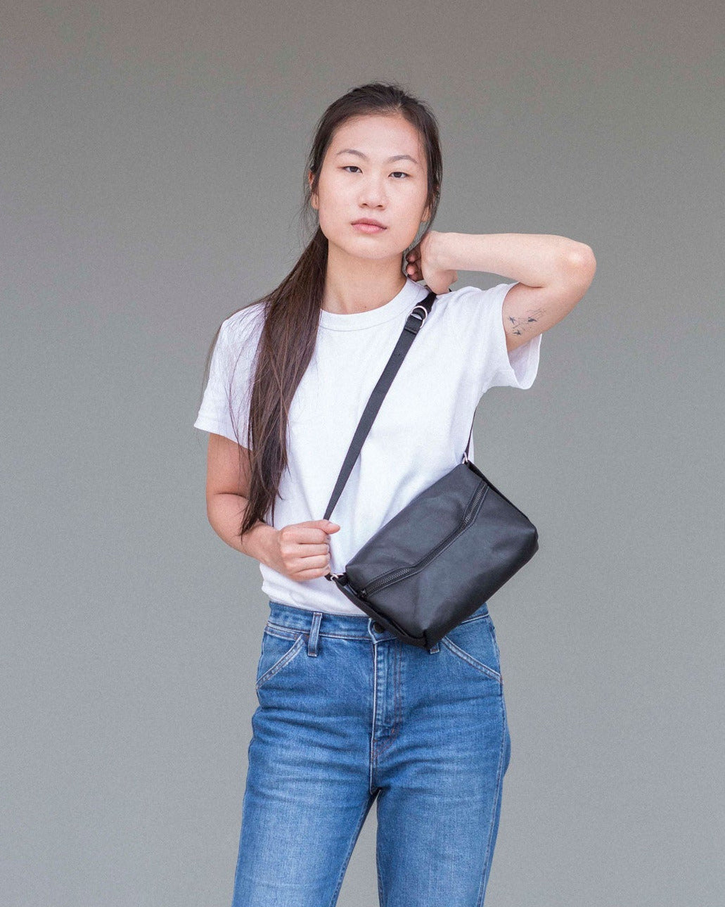 VALOR | leather / all black